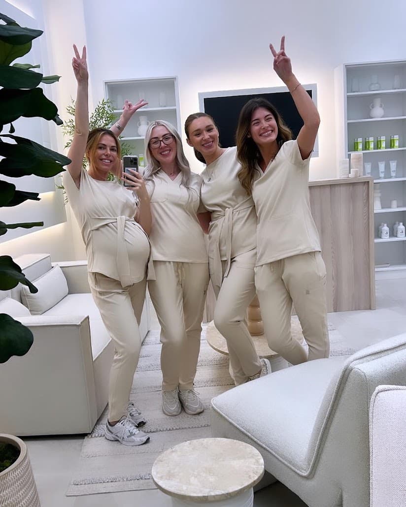 MSTA graduates together in a clinic
